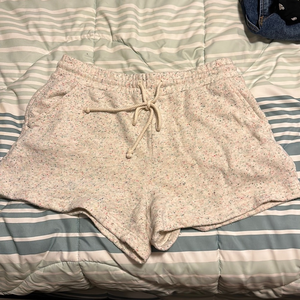 Lou & Grey shorts